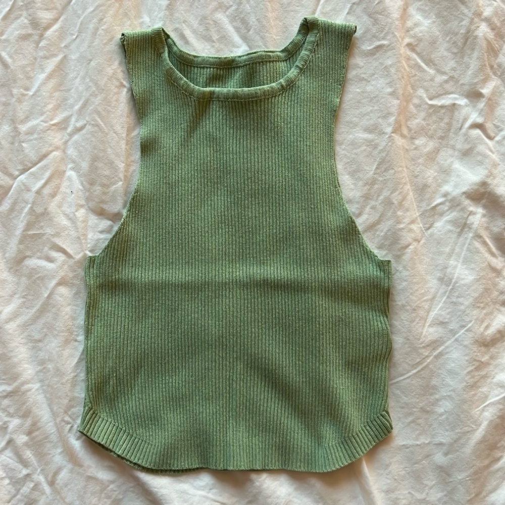 Green ribbed tank